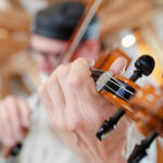 Martin Schleske playing the violin